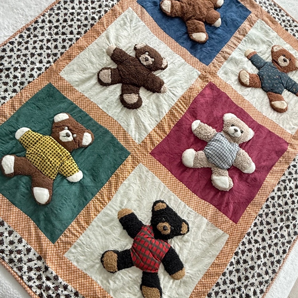 Vintage Cracker Barrel 3D Teddy Bear Quilt 56x46 Plush Applique Baby Nursery